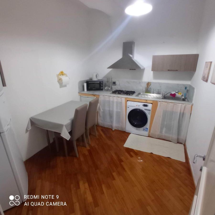Domus Sottoripa Apartamento Génova Exterior foto